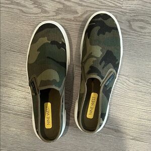 Nine West Green Loafers Slip-Ons Casual Comfort